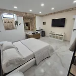 Bovio House