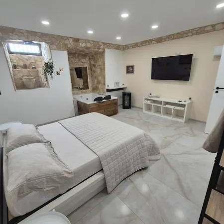 Bovio House
